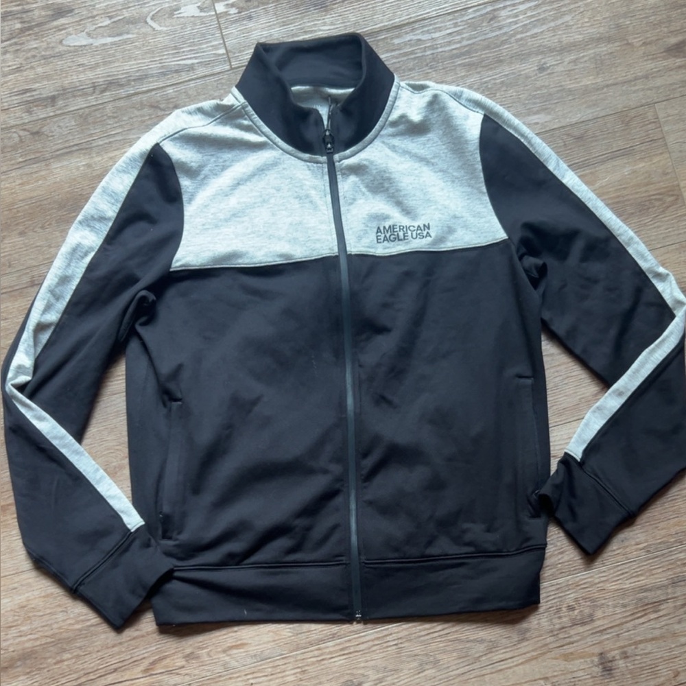 American Eagle Outfitters Black and Gray Performance Jacket